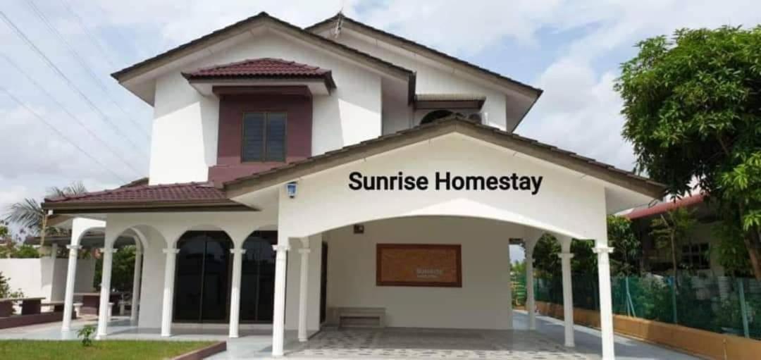 Sunrise Homestay 阿罗士打 外观 照片